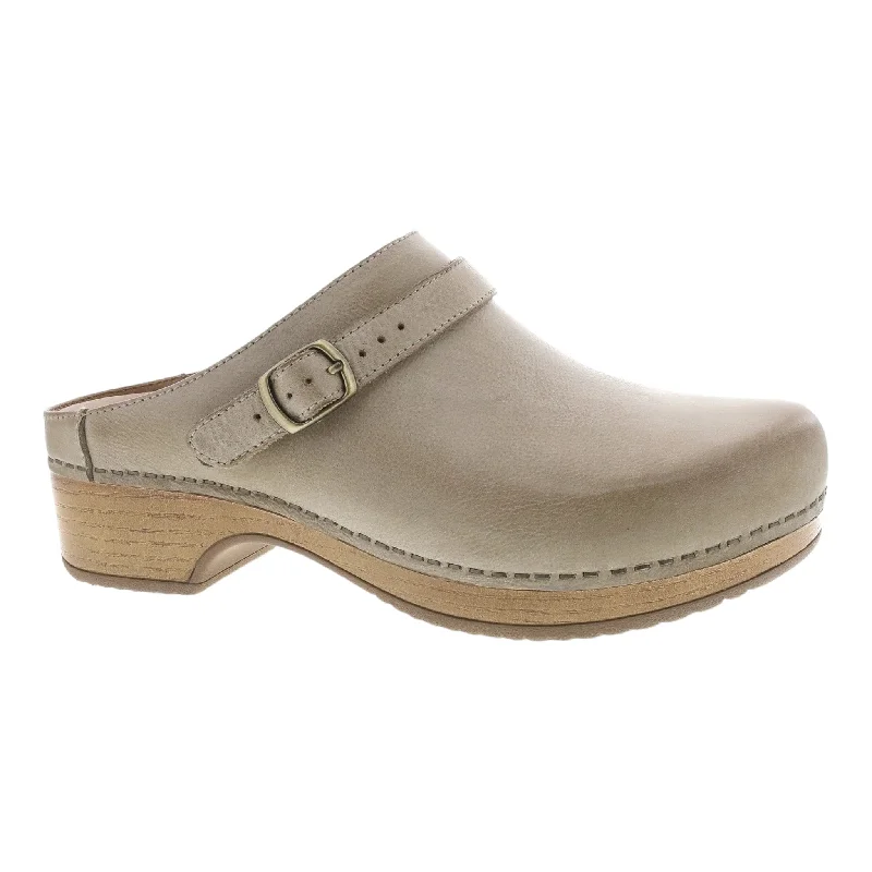 Fashionable Summer Shoes Berry