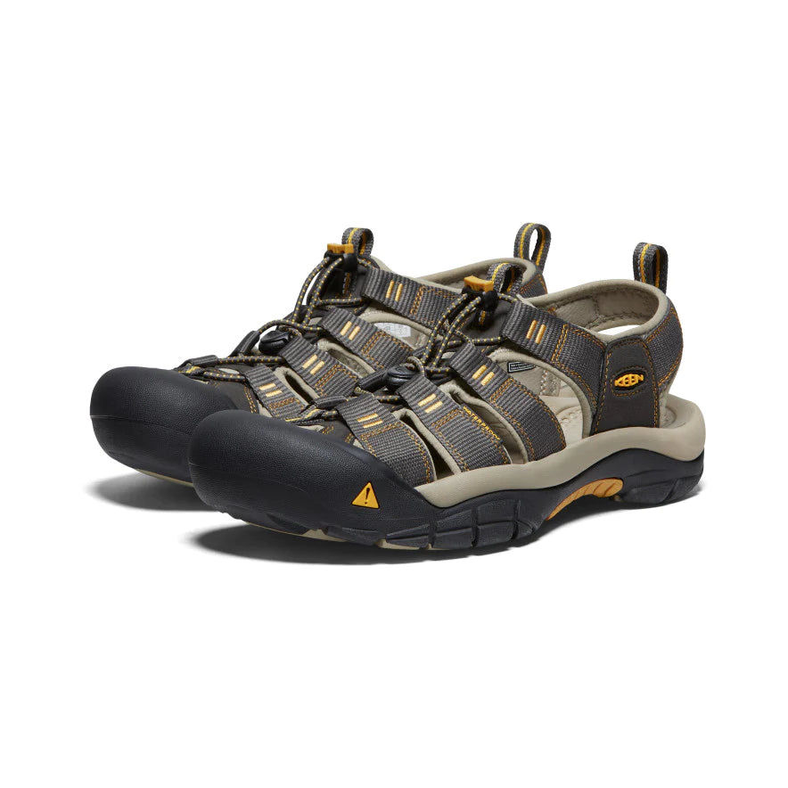 Fashionable Running Sneakers For Sale Men's Keen Newport H2 Color: Raven/Aluminum