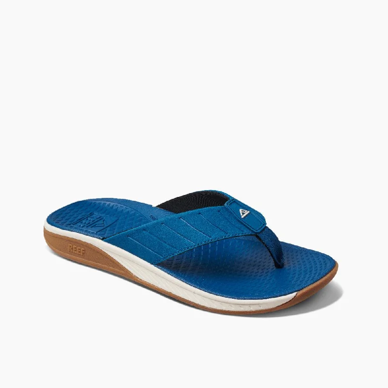 Comfortable Hiking Footwear Sale Reef Men's The Deckhand - Ocean Depths