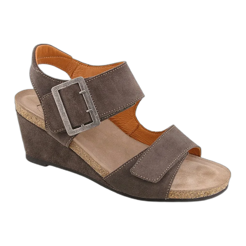 Trendy Hiking Sandals High Society