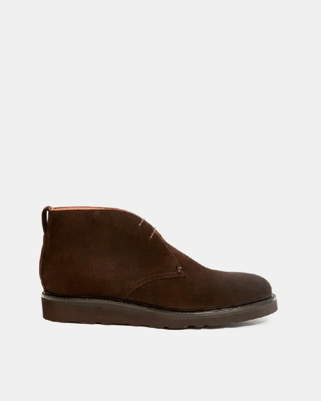 Trendy Summer Footwear Brown Suede Lightweight Chukka Boot