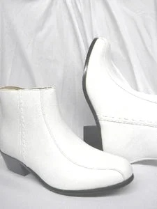 Comfortable Leather Footwear Cosmo -- Men's Cuban Heel Dress Boot -- White