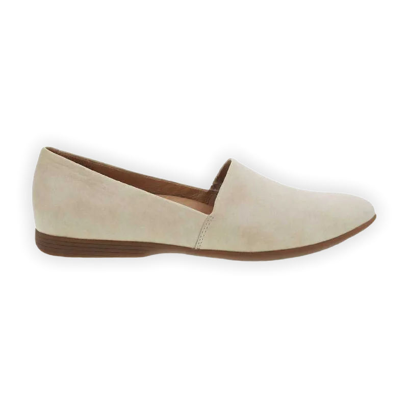 Durable Hiking Footwear Larisa