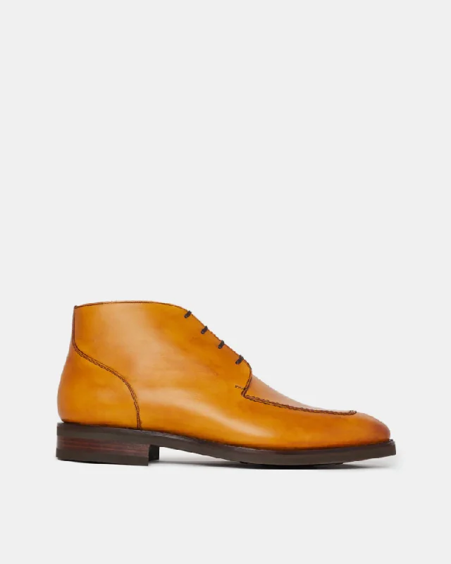 Stylish Boots For Hiking Tan Leather Ankle Boot