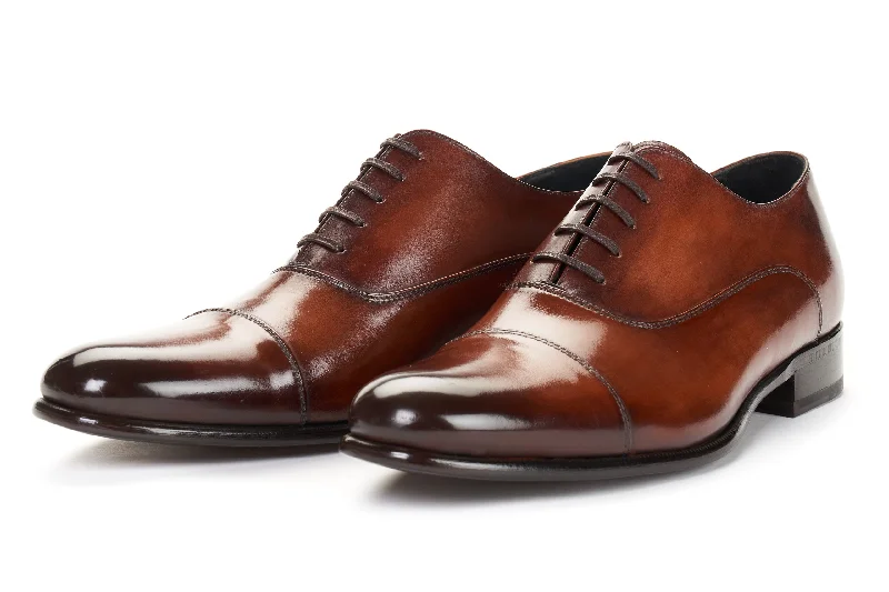 Stylish Hiking Shoes For Women The Cagney II Stitched Cap-Toe Oxford - Brown