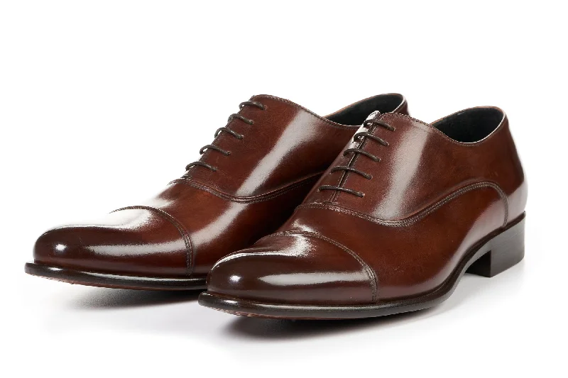 Stylish Lace-Up Sneakers The Cagney II Stitched Cap-Toe Oxford - Marrone