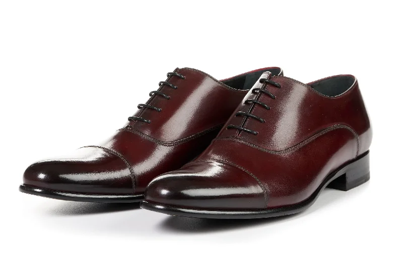 Durable Outdoor Shoes The Cagney II Stitched Cap-Toe Oxford - Oxblood