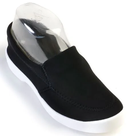 Stylish Casual Footwear For Hiking Town