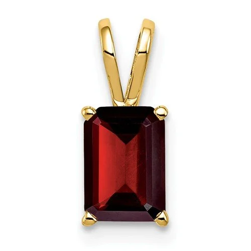 14KT YELLOW GOLD 1.25 CT EMERALD CUT GARNET PENDANT