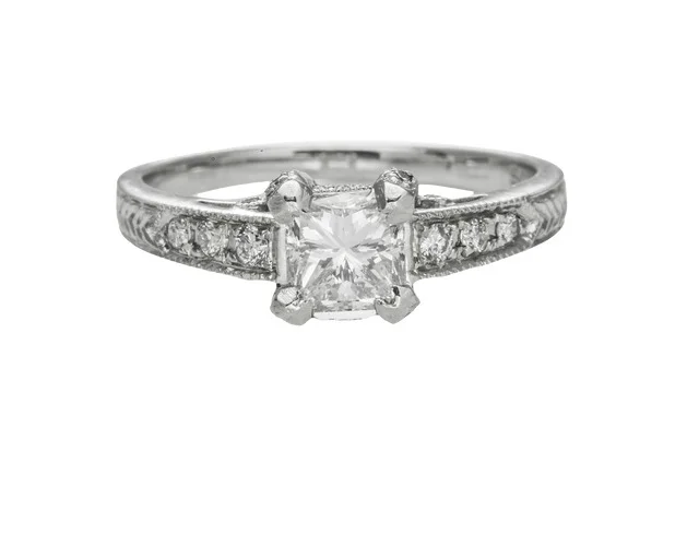 PRINCESS CUT DIAMOND RING