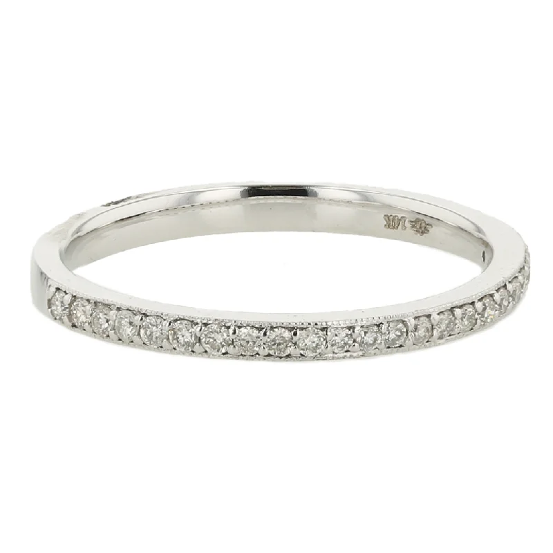 "Radiant Bliss Diamond Band" 0.20CTTW 14KWG Milgrain Band Detail