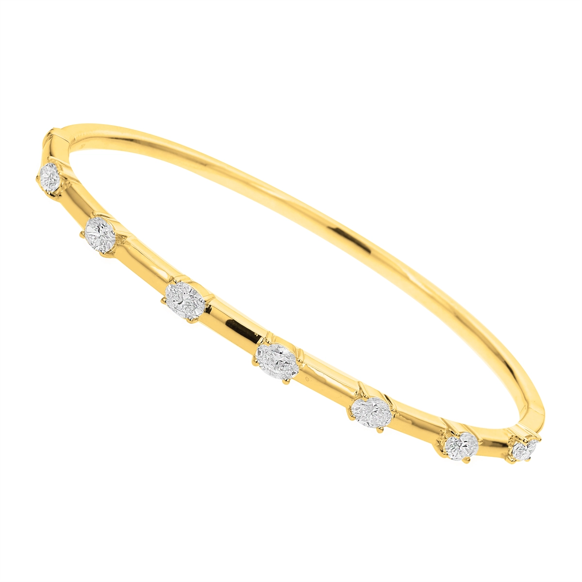 18K Yellow Gold Diamond Bangle Bracelet