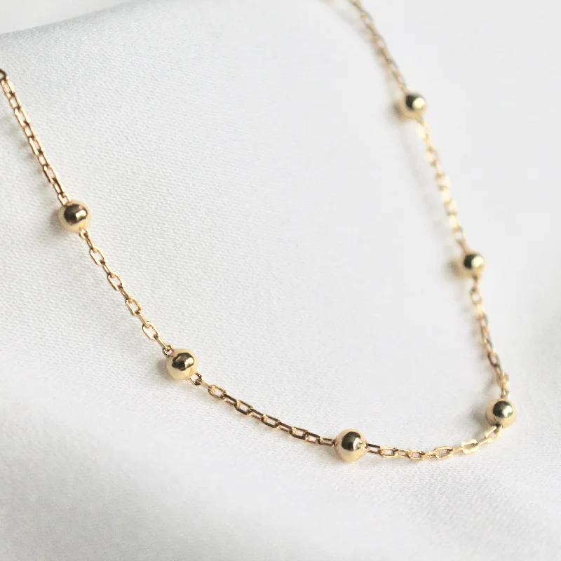 Ball chain choker necklace