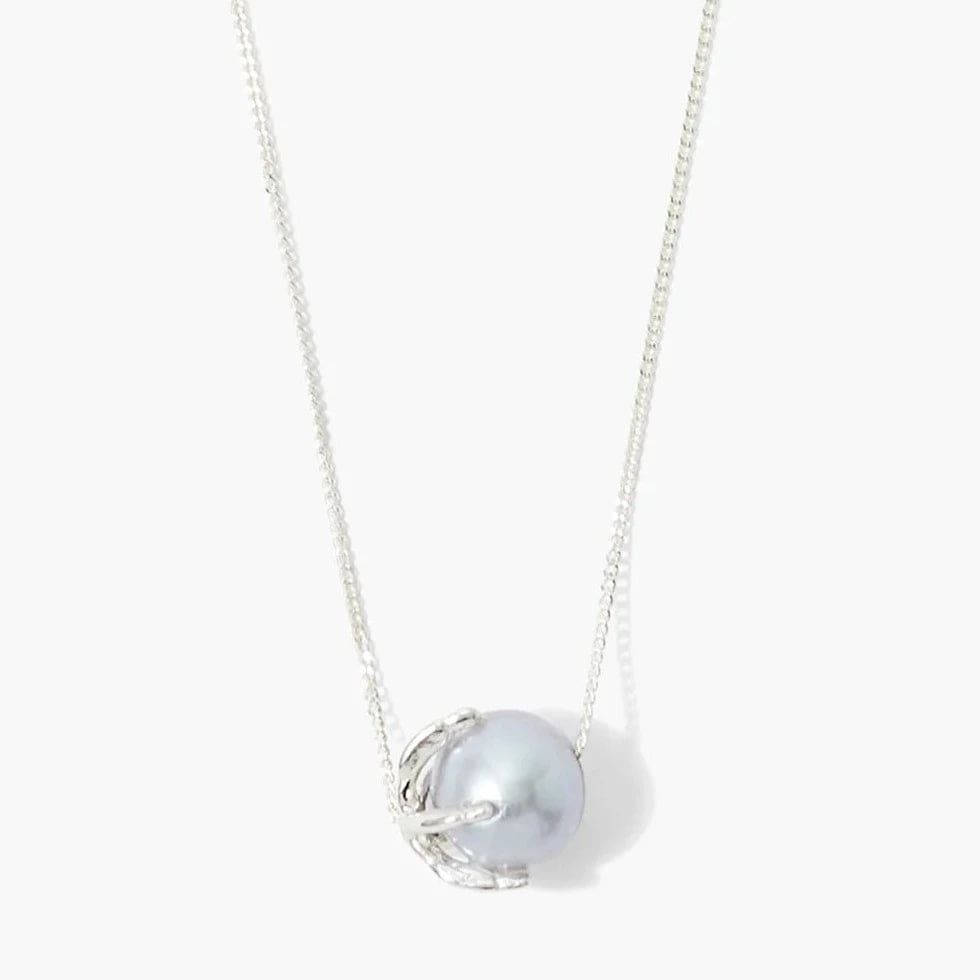 Lark Necklace Grey Pearl